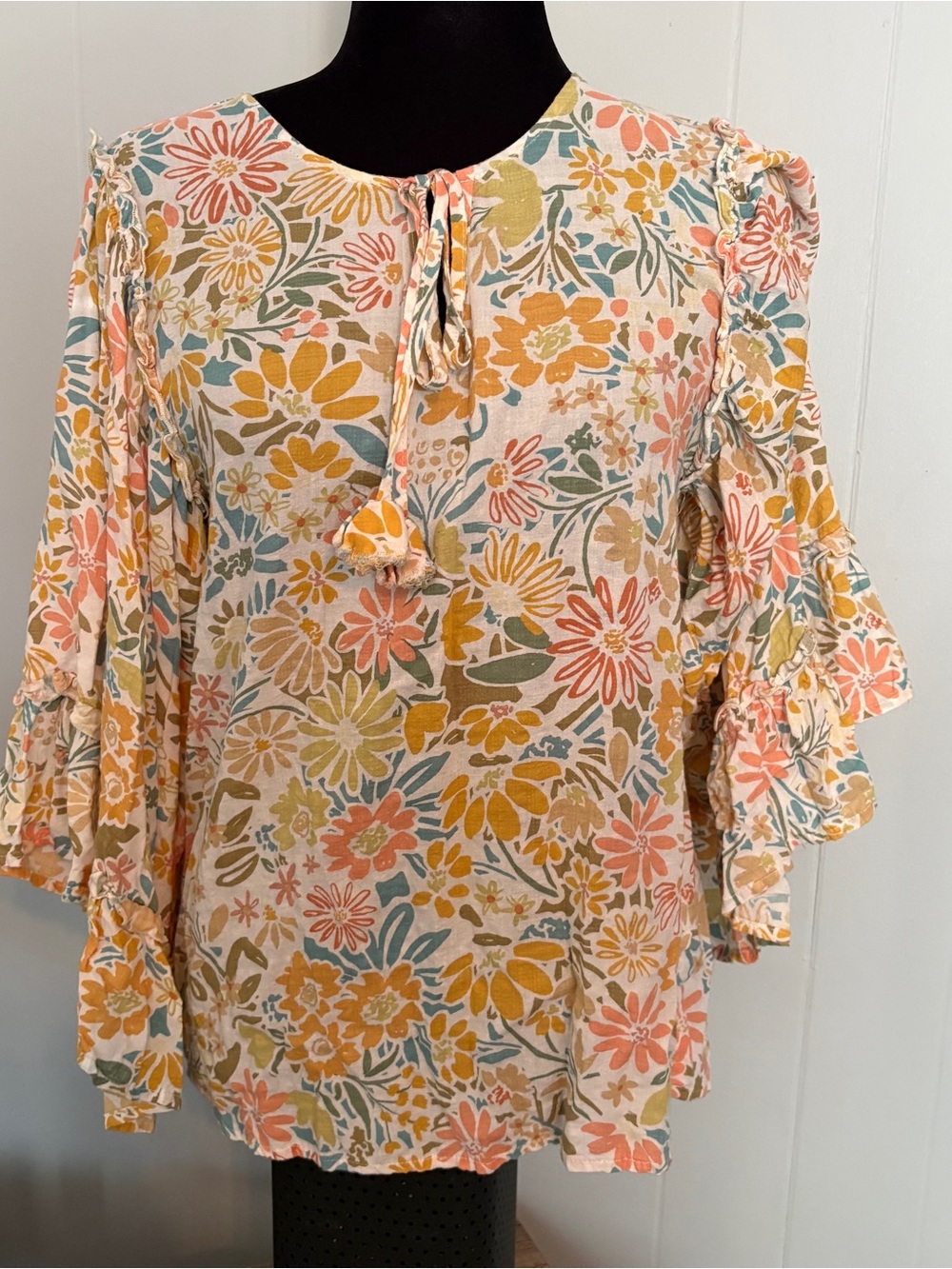 Ivy Jane Women’s Size XS Floral Tie-Neck Ruffle Sleeve Blouse - Multicolor